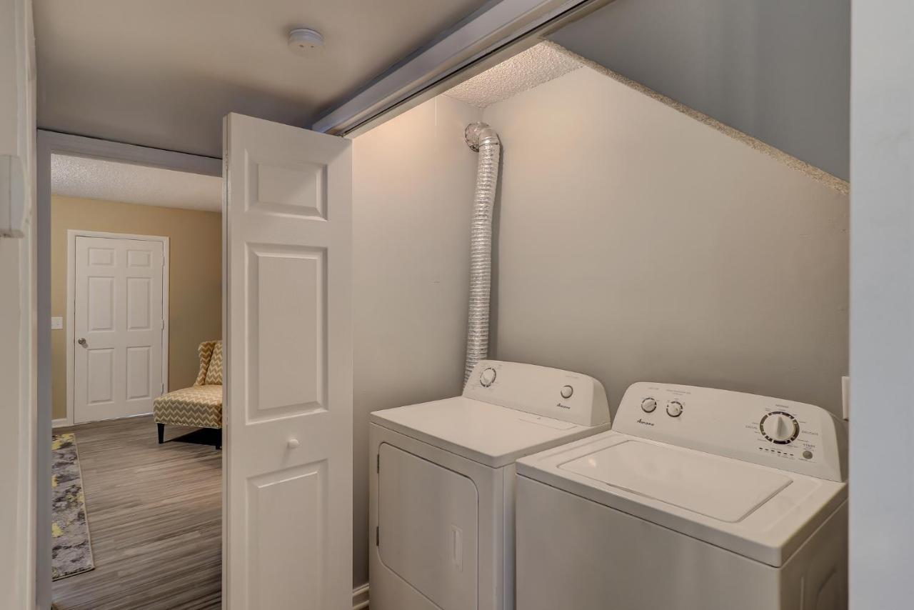 #111 Elaborate Condo Ideal Location 2Brm/2 Parking Хилтон-Хед-Айленд Экстерьер фото